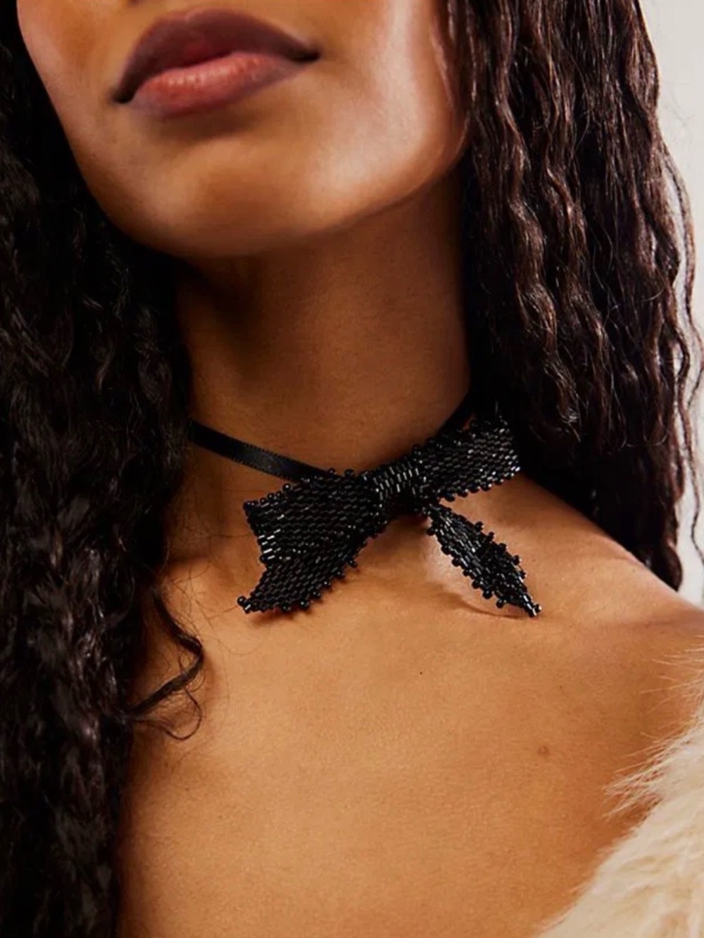 Free People Backstage Pass Choker Bow in Black O/S - Picture 4 of 4